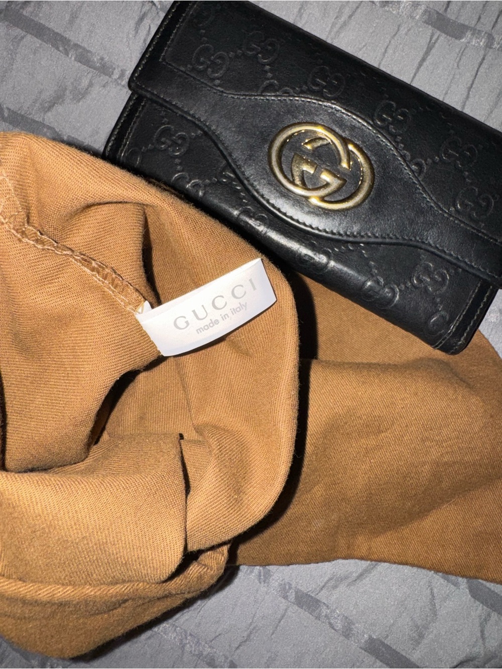 Gucci Black Quilted Leather Wallet on Gold Chain Strap - Picture 12 of 13